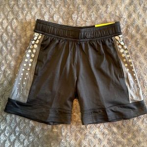 All In Motion court shorts NWT XS 4/5
